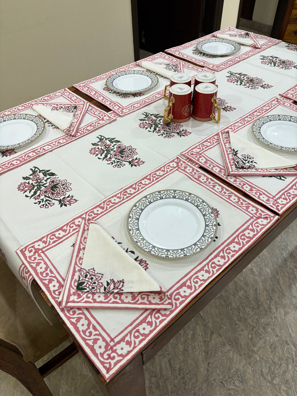 Pink and White Floral (S18)