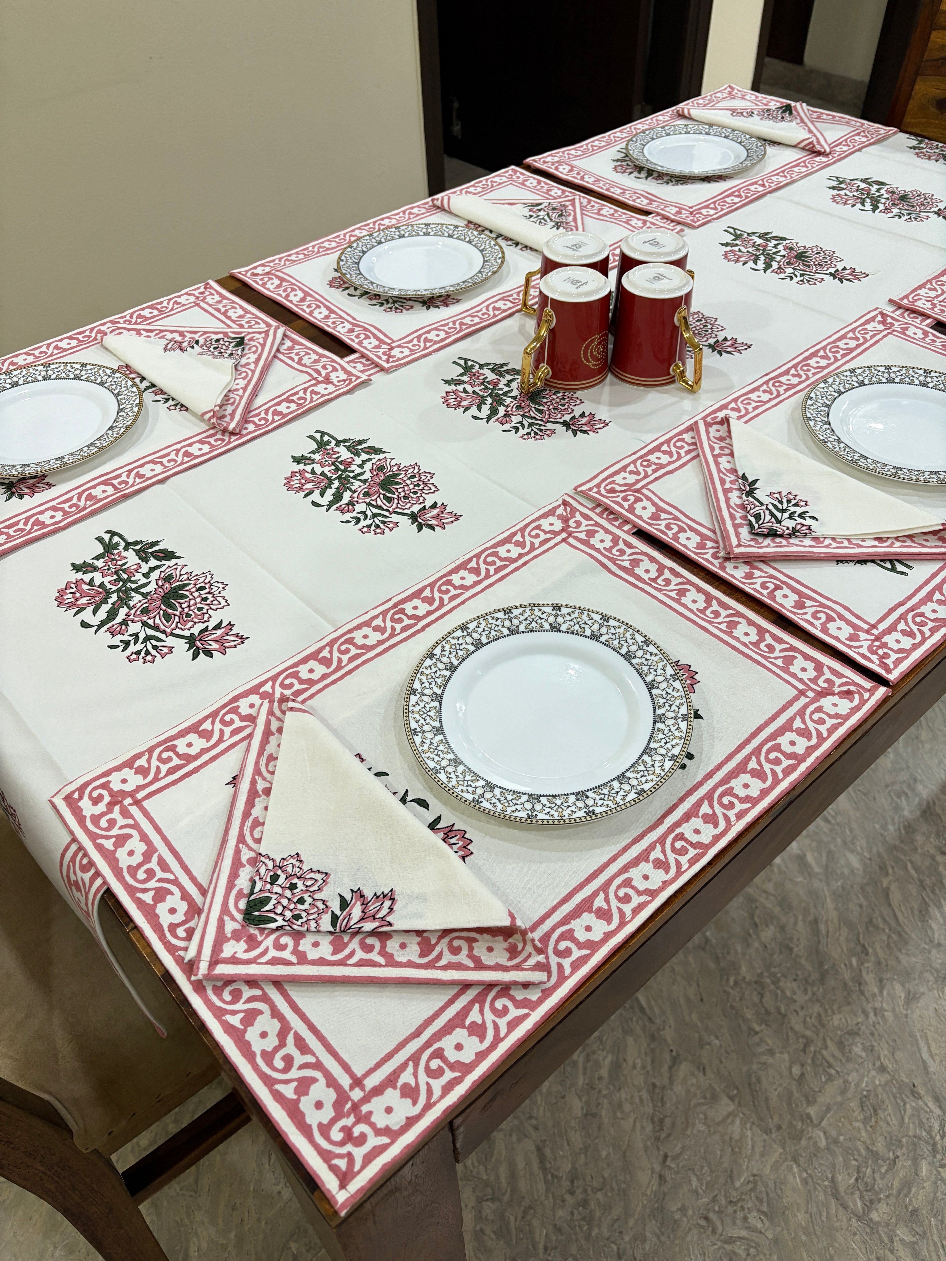 Pink and White Floral (S18)