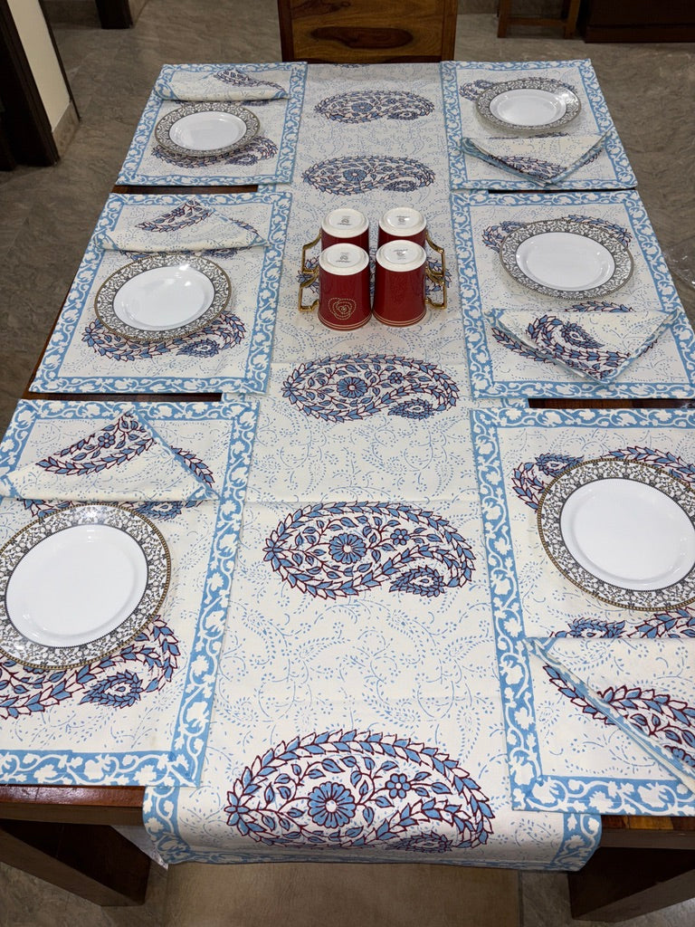 Light blue patterned table runner (S11)