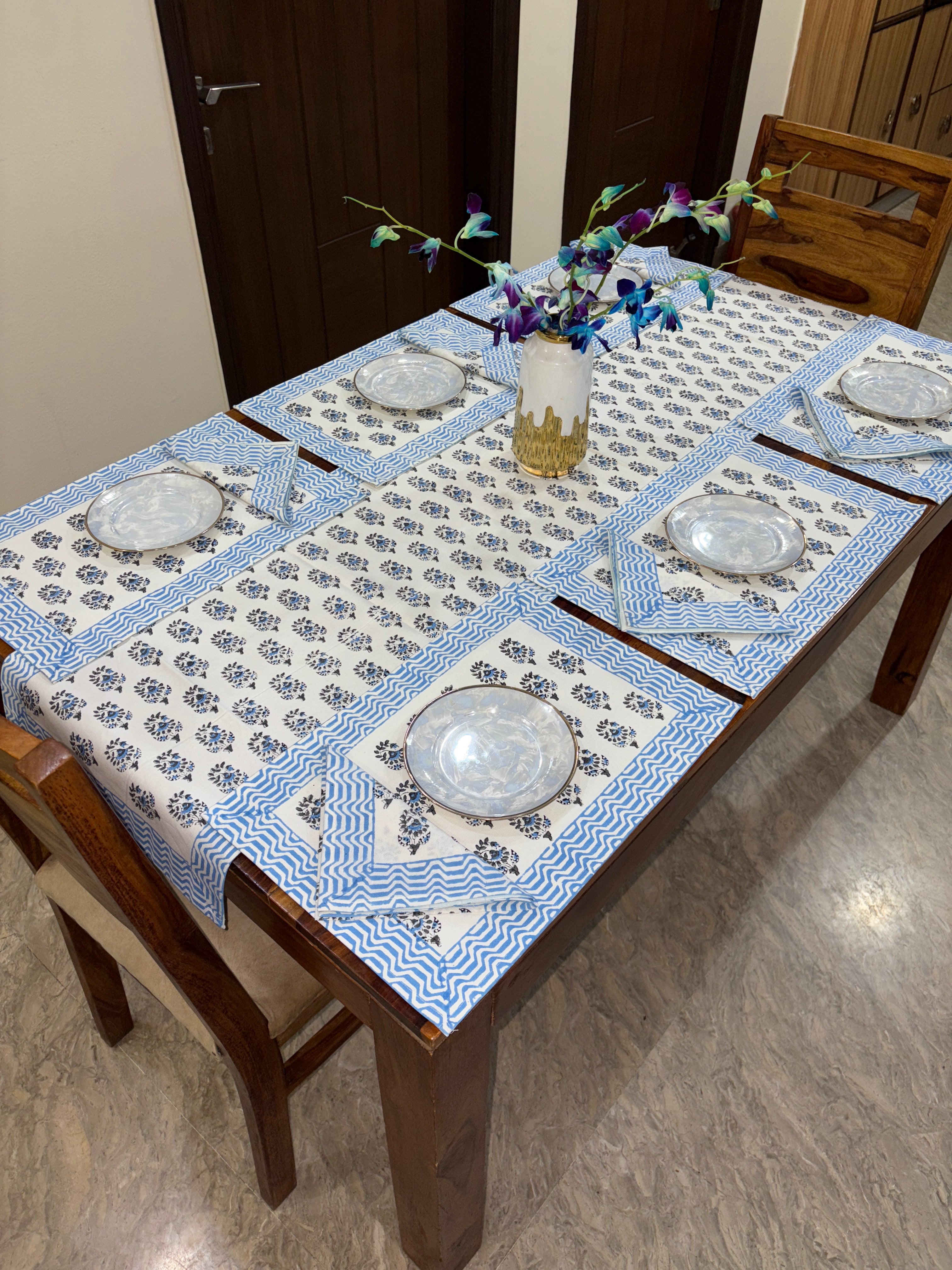 ফুলৰ সৈতে হালধীয়া নীলা (S2)