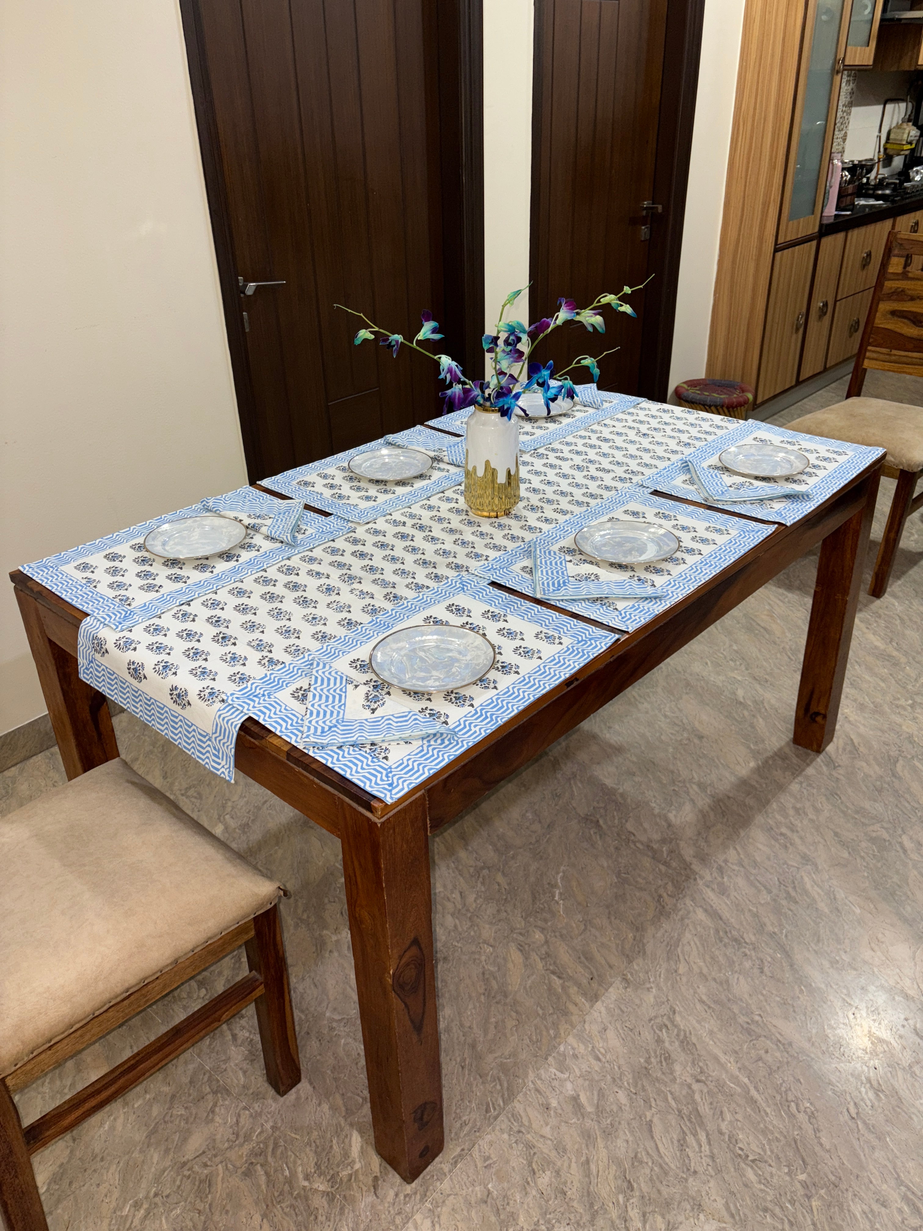 ফুলৰ সৈতে হালধীয়া নীলা (S2)