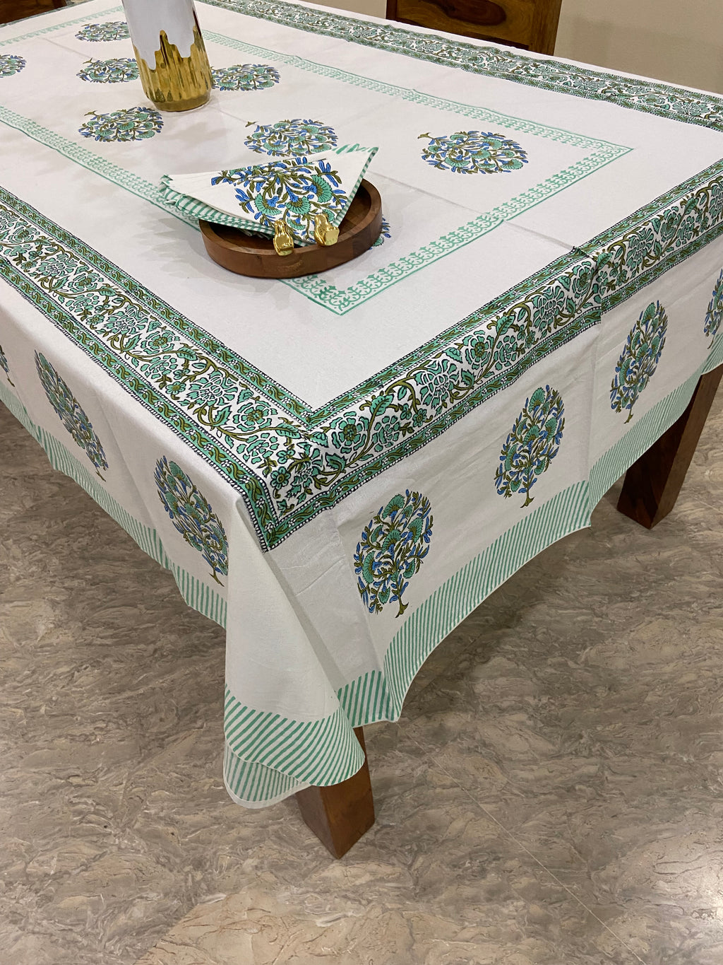 সেউজীয়া আৰু নীলা ফুলৰ আৰ্হি (S25)