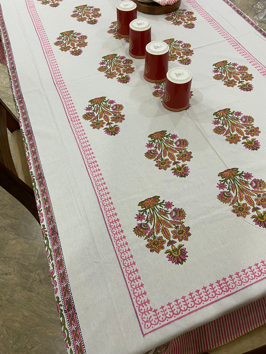 Pink and white floral patterns (S27)