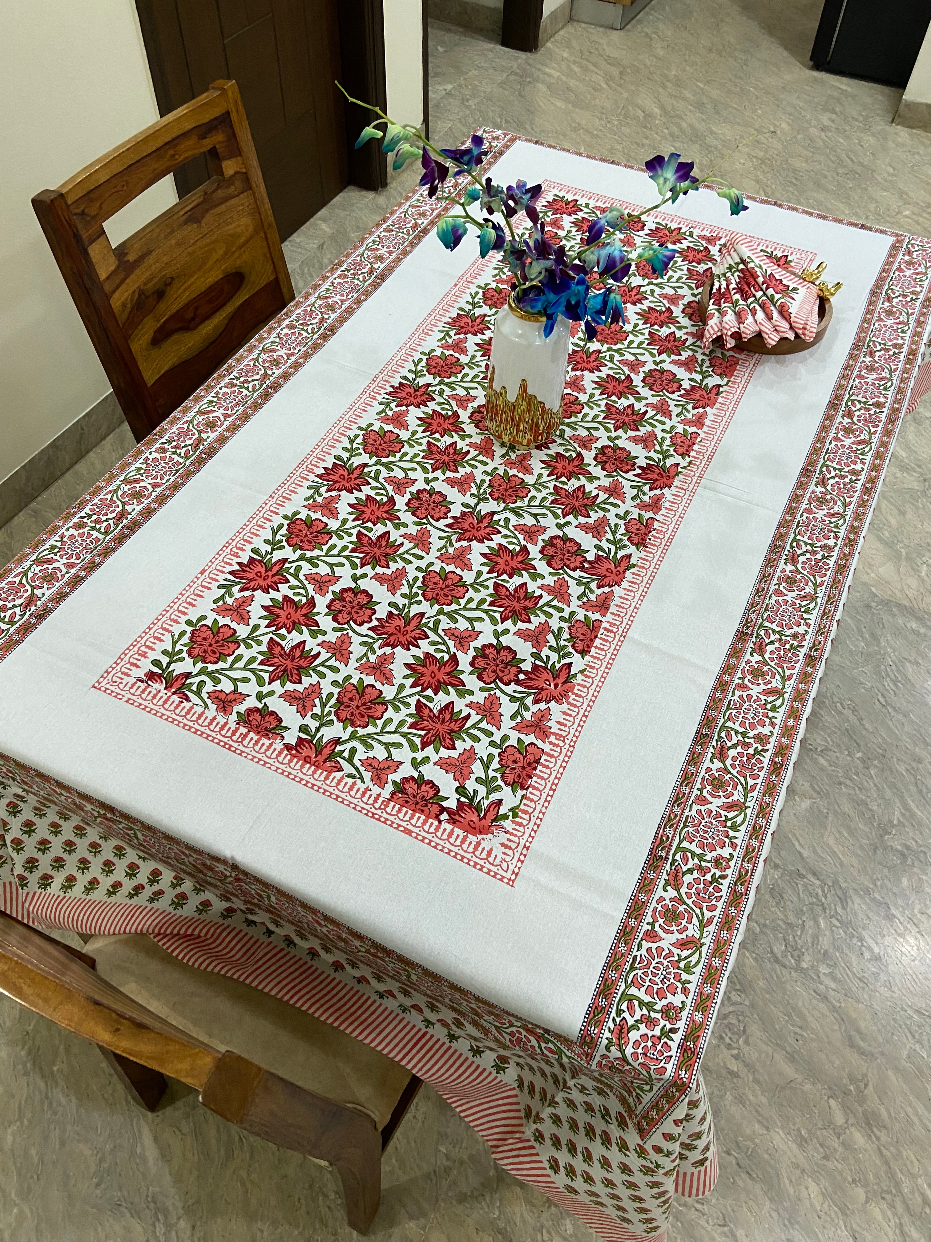 Tablecloth with wine red floral pattern (S29)