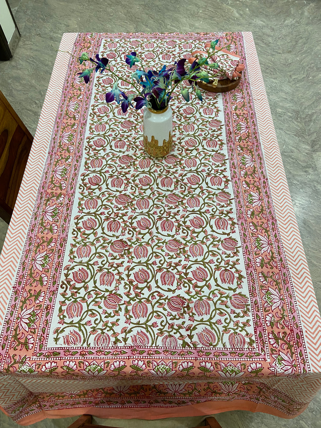 Intricate pink and white patterns (S30)