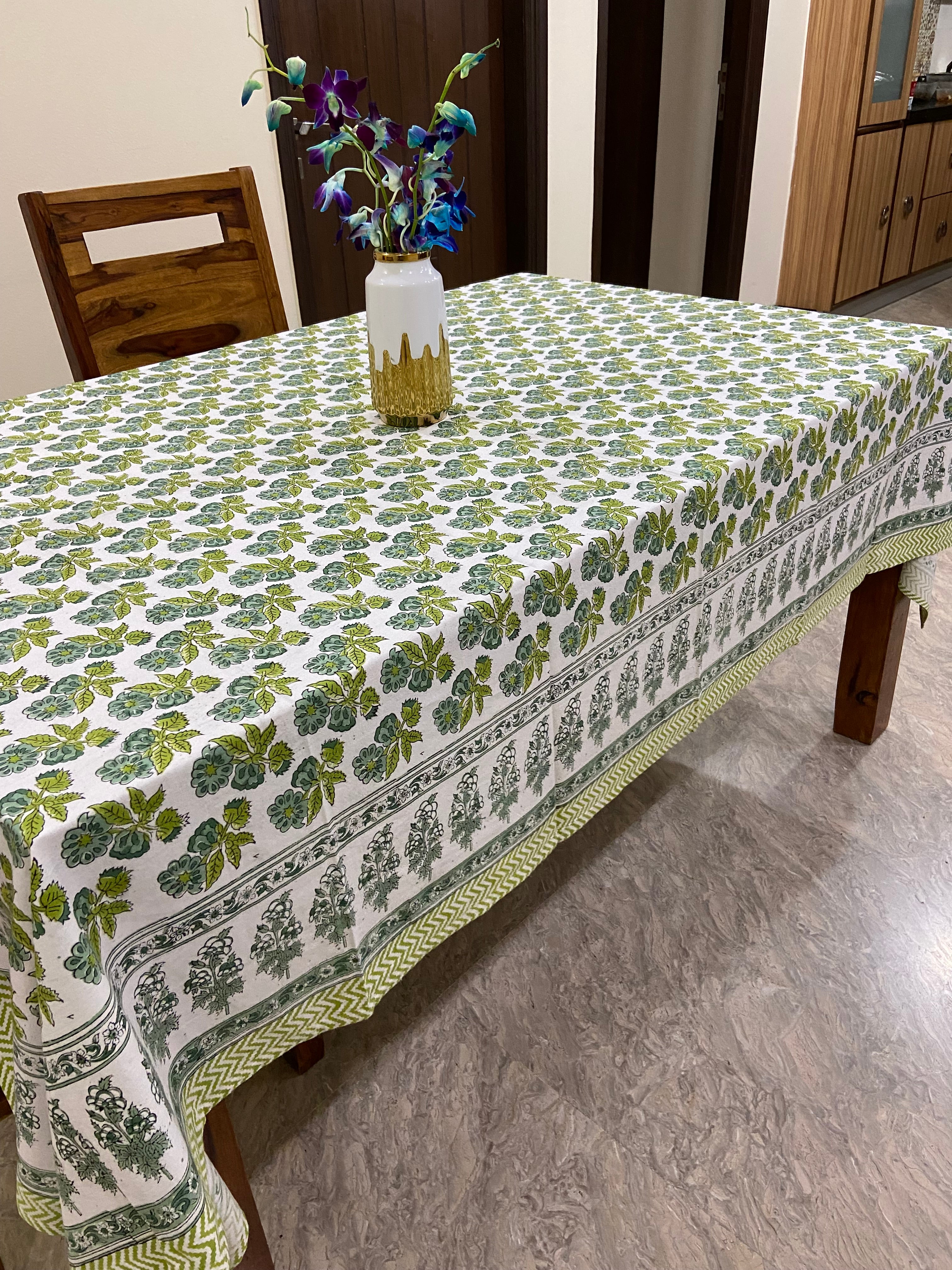 Green and white floral patterns (S34)