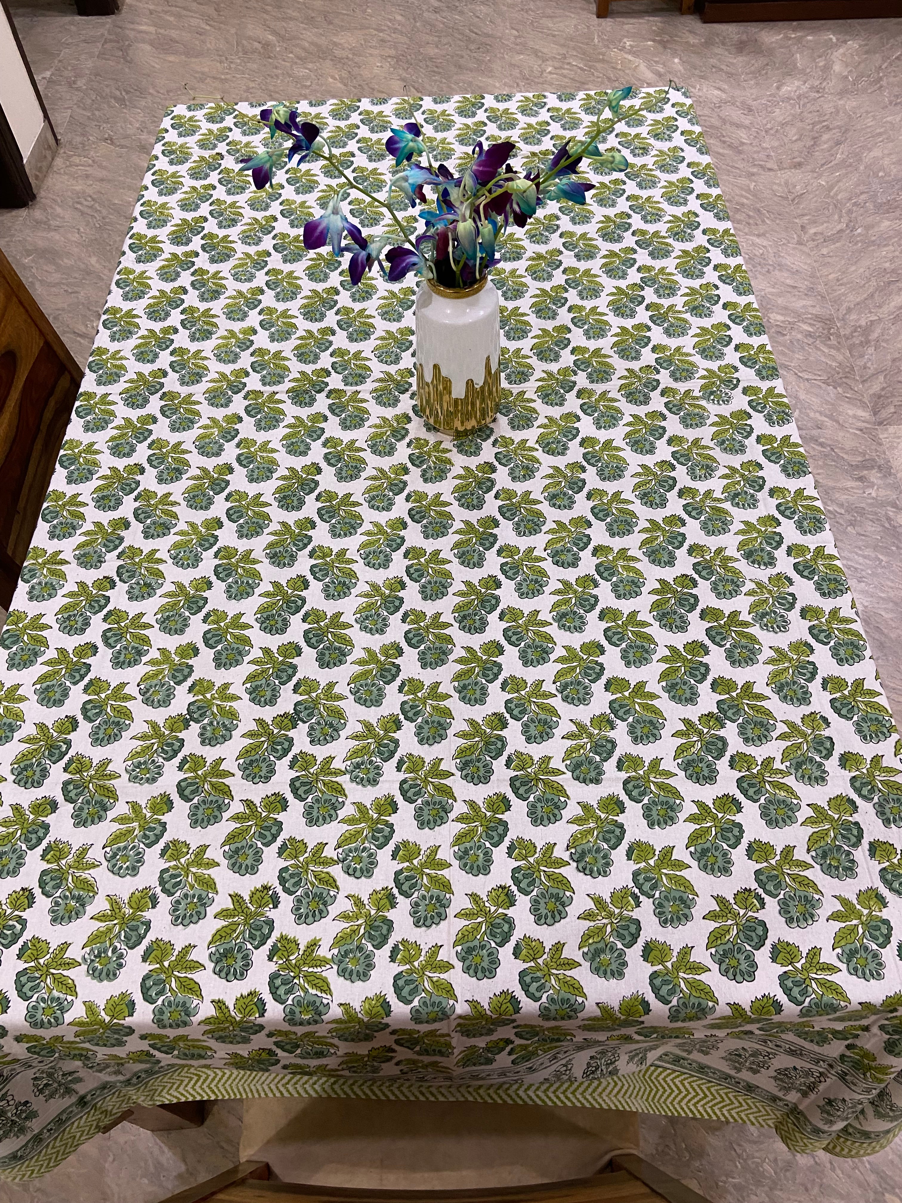 Green and white floral patterns (S34)